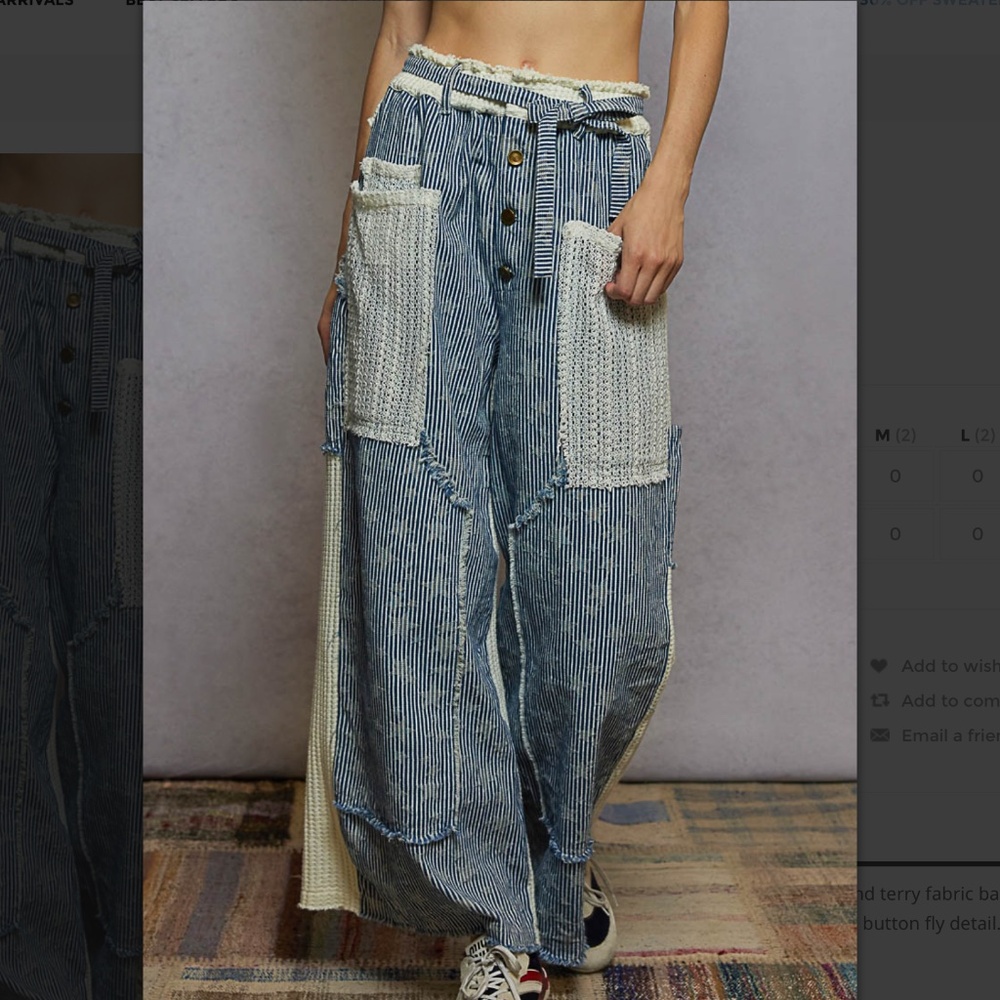 POL " Leslie " POL Roomy Fit Pants in Mixed Fabrics Detail